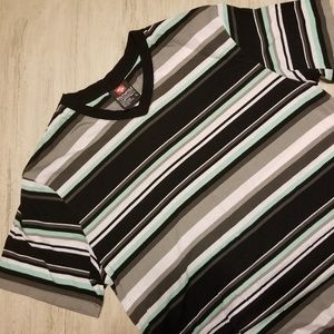 LAST CHANCE! Southpole large V-neck tee